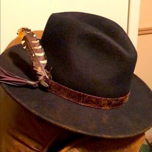 Merchandise headwear